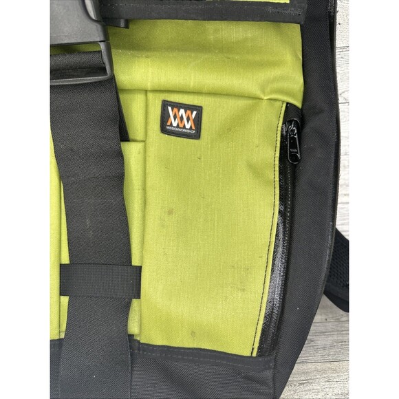 Mission Workshop Vandal Rucksack Backpack Green Black Durable - Picture 2 of 11